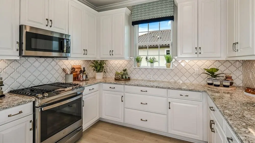 3312 PORTO LANE, BRADENTON, FL, photo 6 of 48