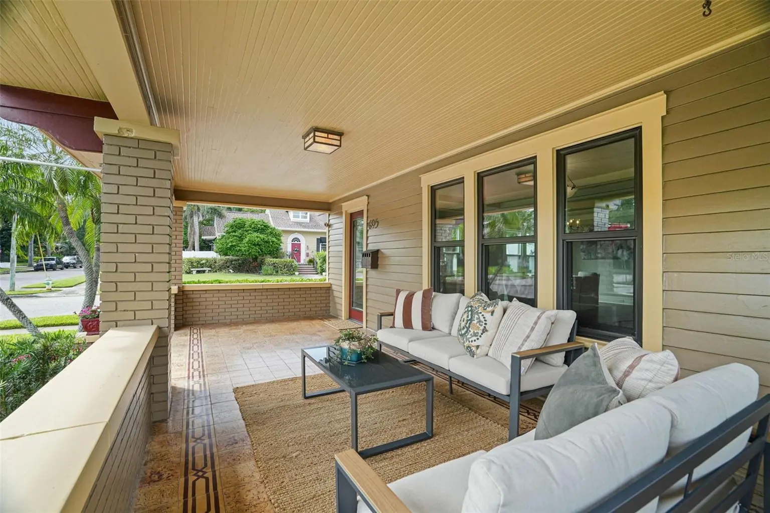 605 14TH AVENUE NE, ST PETERSBURG, FL, photo 5 of 62
