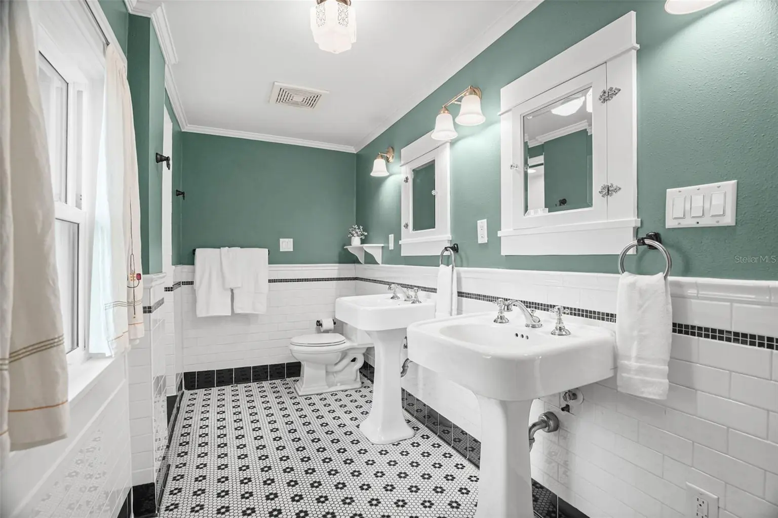 605 14TH AVENUE NE, ST PETERSBURG, FL, photo 25 of 62