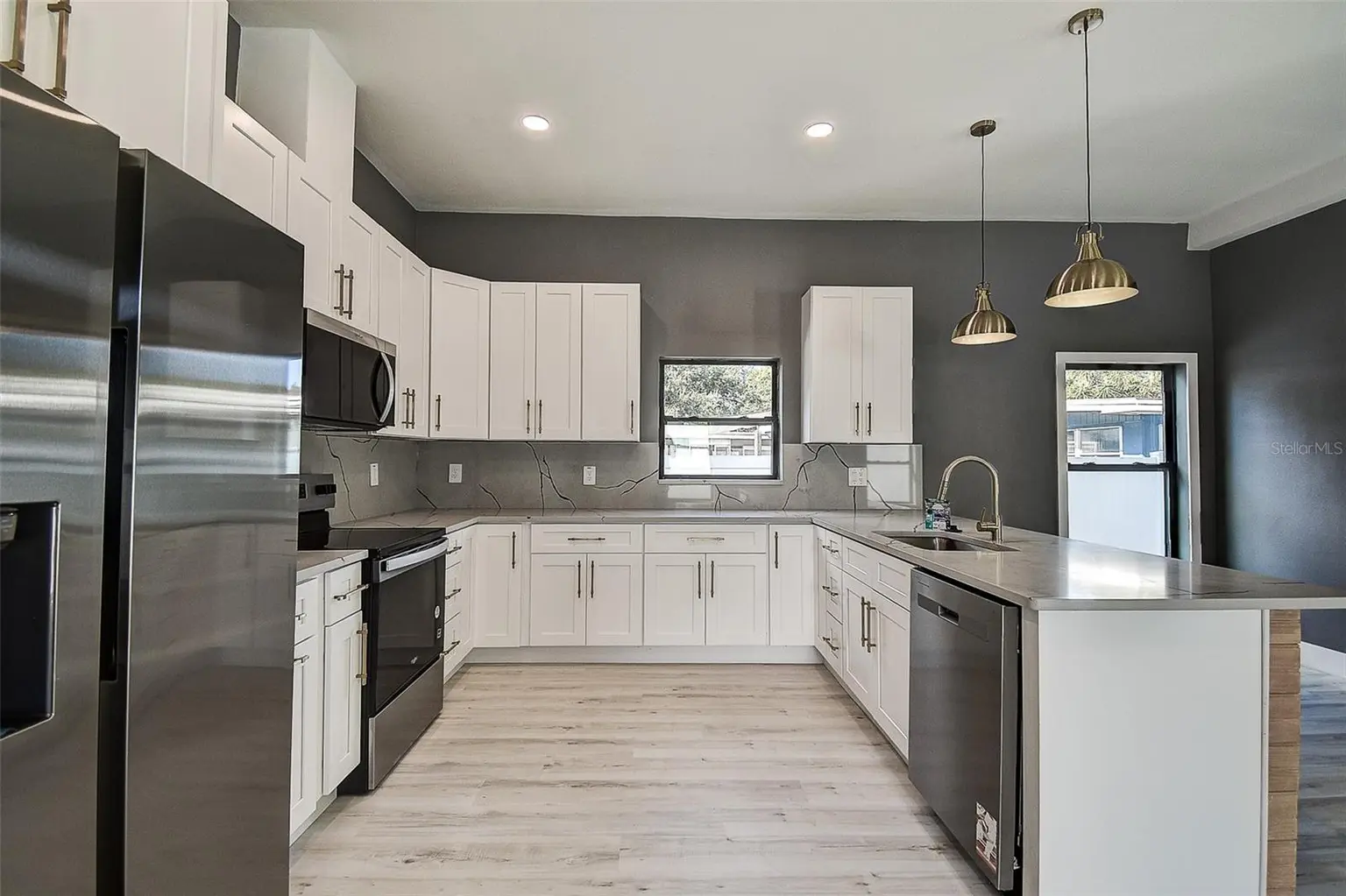5200 7TH AVENUE N, ST PETERSBURG, FL, photo 14 of 36