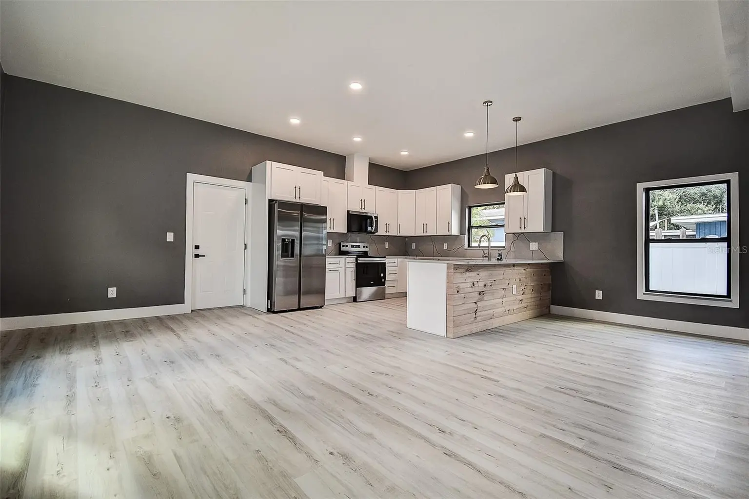 5200 7TH AVENUE N, ST PETERSBURG, FL, photo 16 of 36