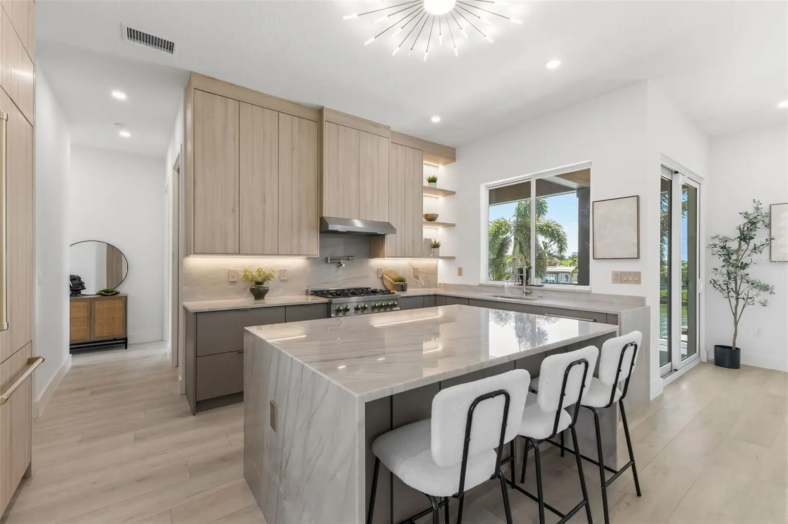 7870 CAUSEWAY BOULEVARD S, ST PETERSBURG, FL, photo 13 of 85