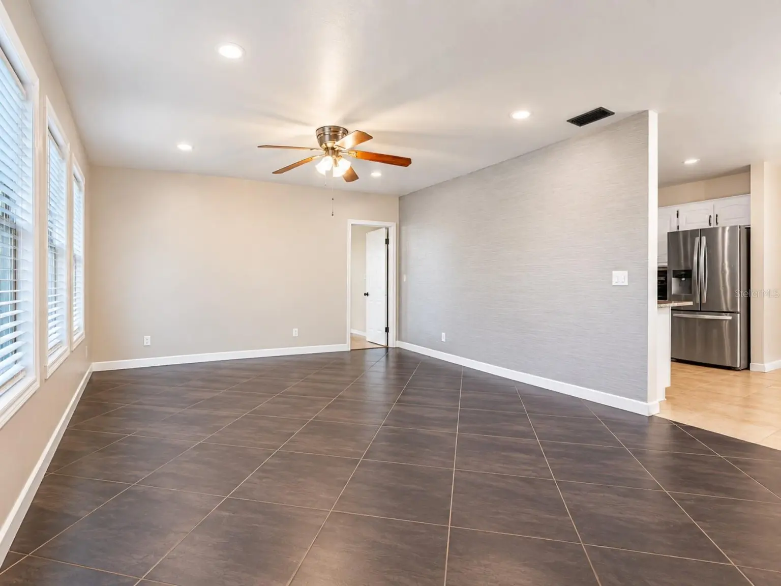 19201 ALICE CIRCLE, LUTZ, FL, photo 5 of 44