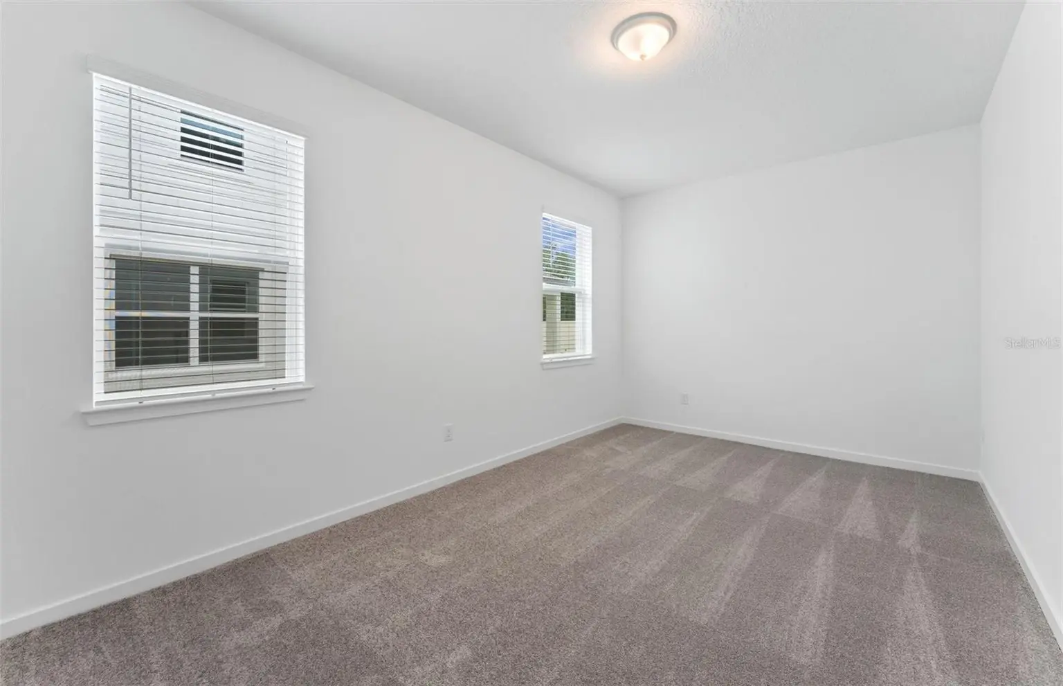 37385 CLINCH CIRCLE, ZEPHYRHILLS, FL, photo 9 of 37