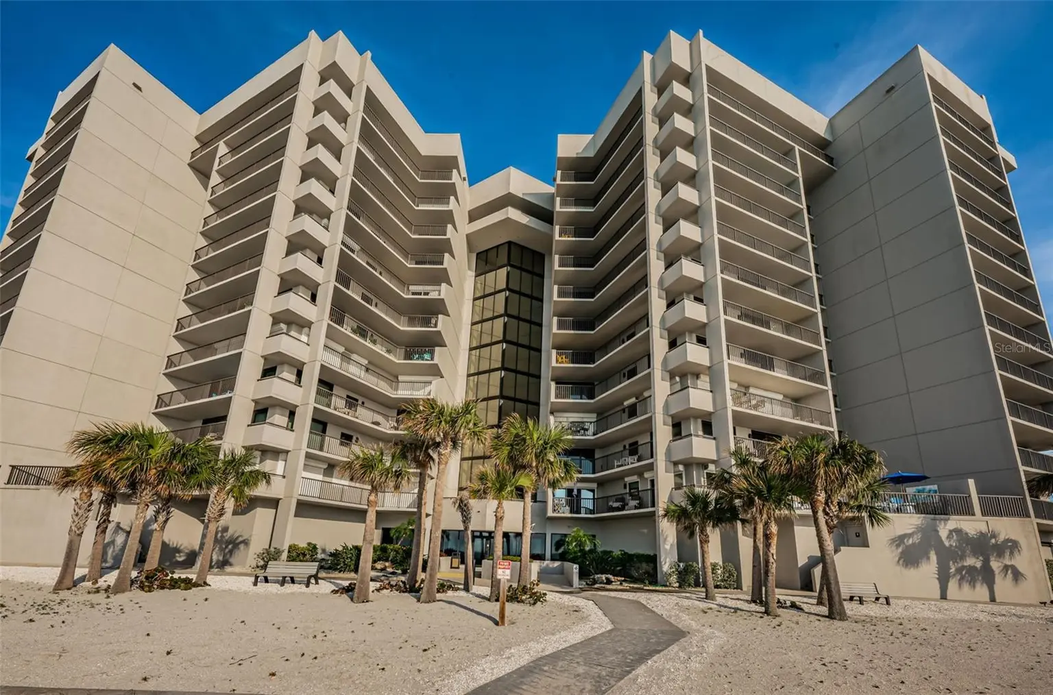 1660 GULF BOULEVARD #PH5, CLEARWATER BEACH, FL, photo 6 of 100
