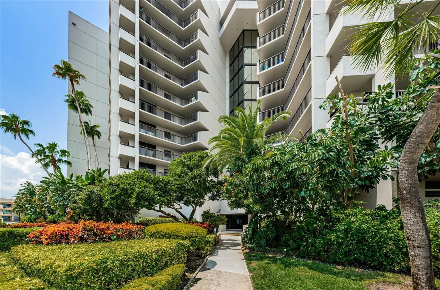 1660 GULF BOULEVARD #PH5, CLEARWATER BEACH, FL, photo 9 of 100