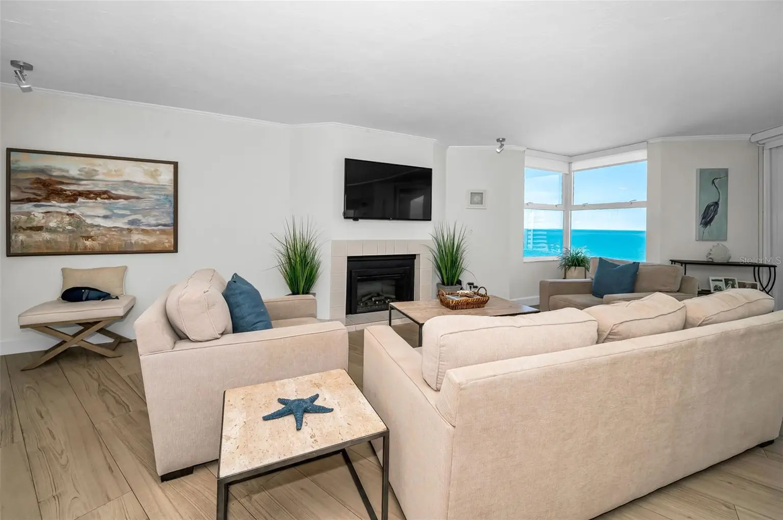 1660 GULF BOULEVARD #PH5, CLEARWATER BEACH, FL, photo 18 of 100