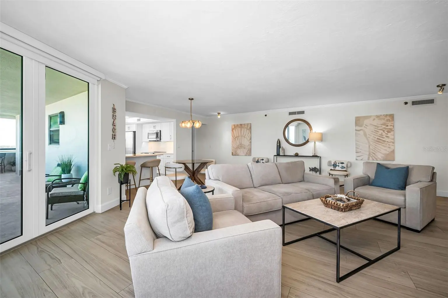 1660 GULF BOULEVARD #PH5, CLEARWATER BEACH, FL, photo 23 of 100