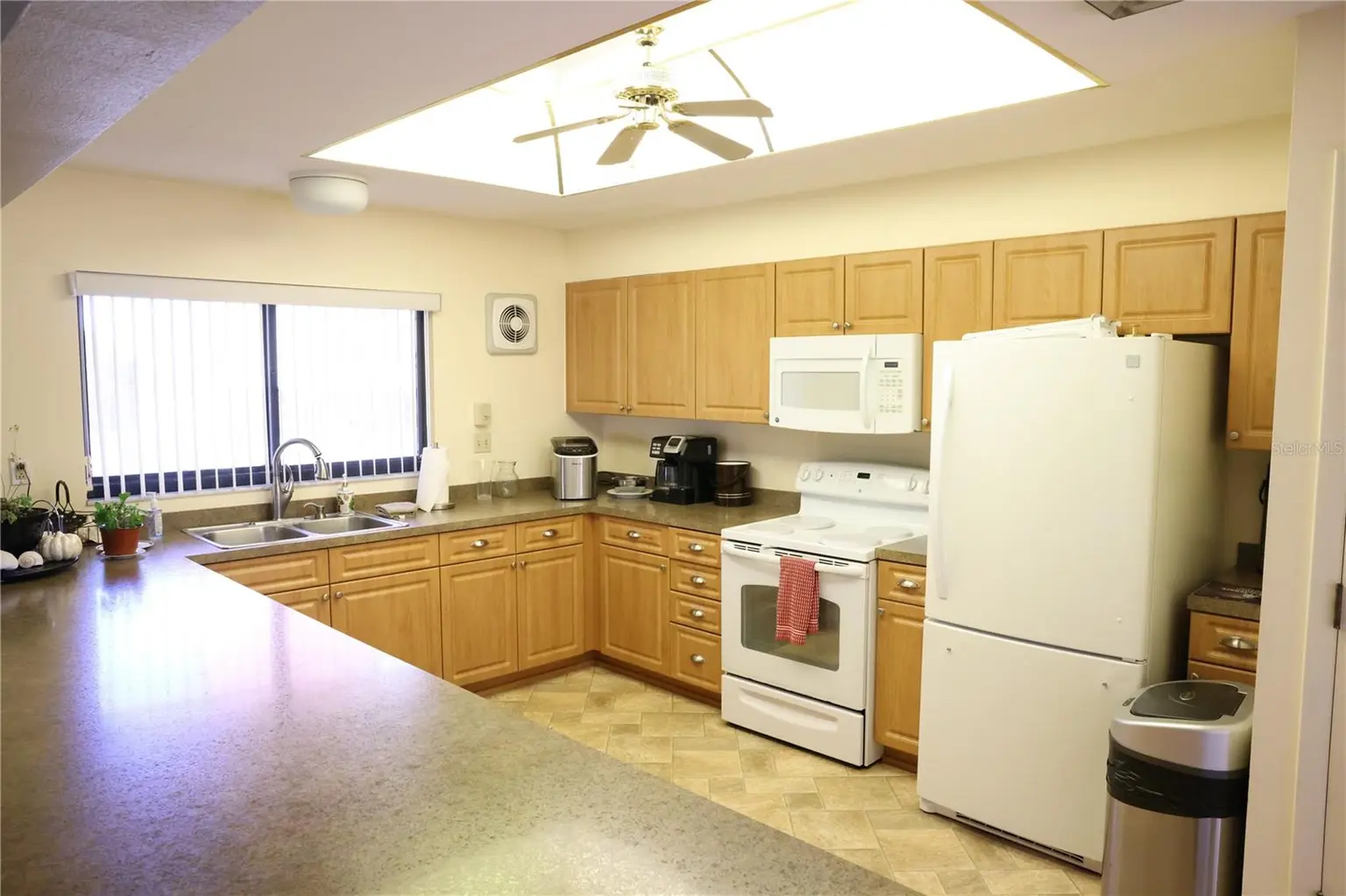 106 1ST STREET E #113, TIERRA VERDE, FL, photo 47 of 55