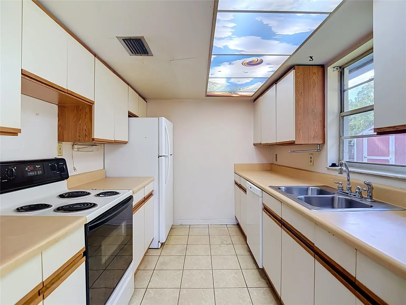617 HIGHVIEW CIRCLE S, BRANDON, FL, photo 11 of 54