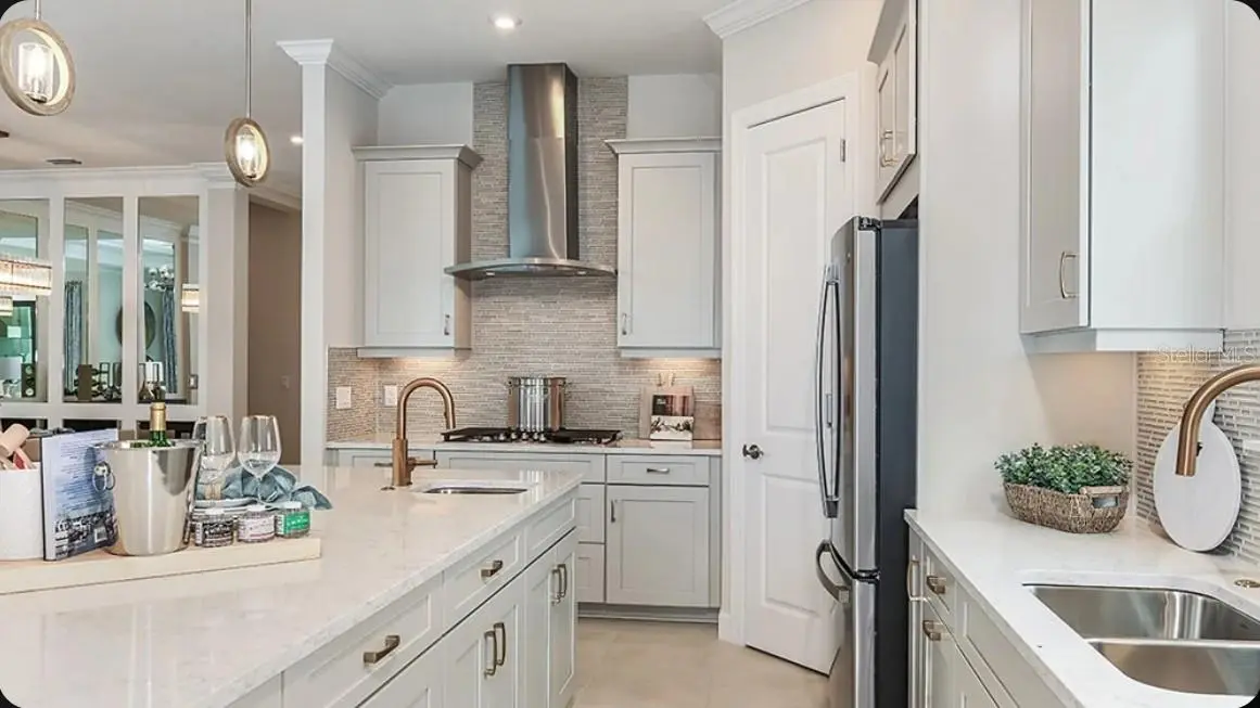3258 ALBA CIRCLE, BRADENTON, FL, photo 6 of 41