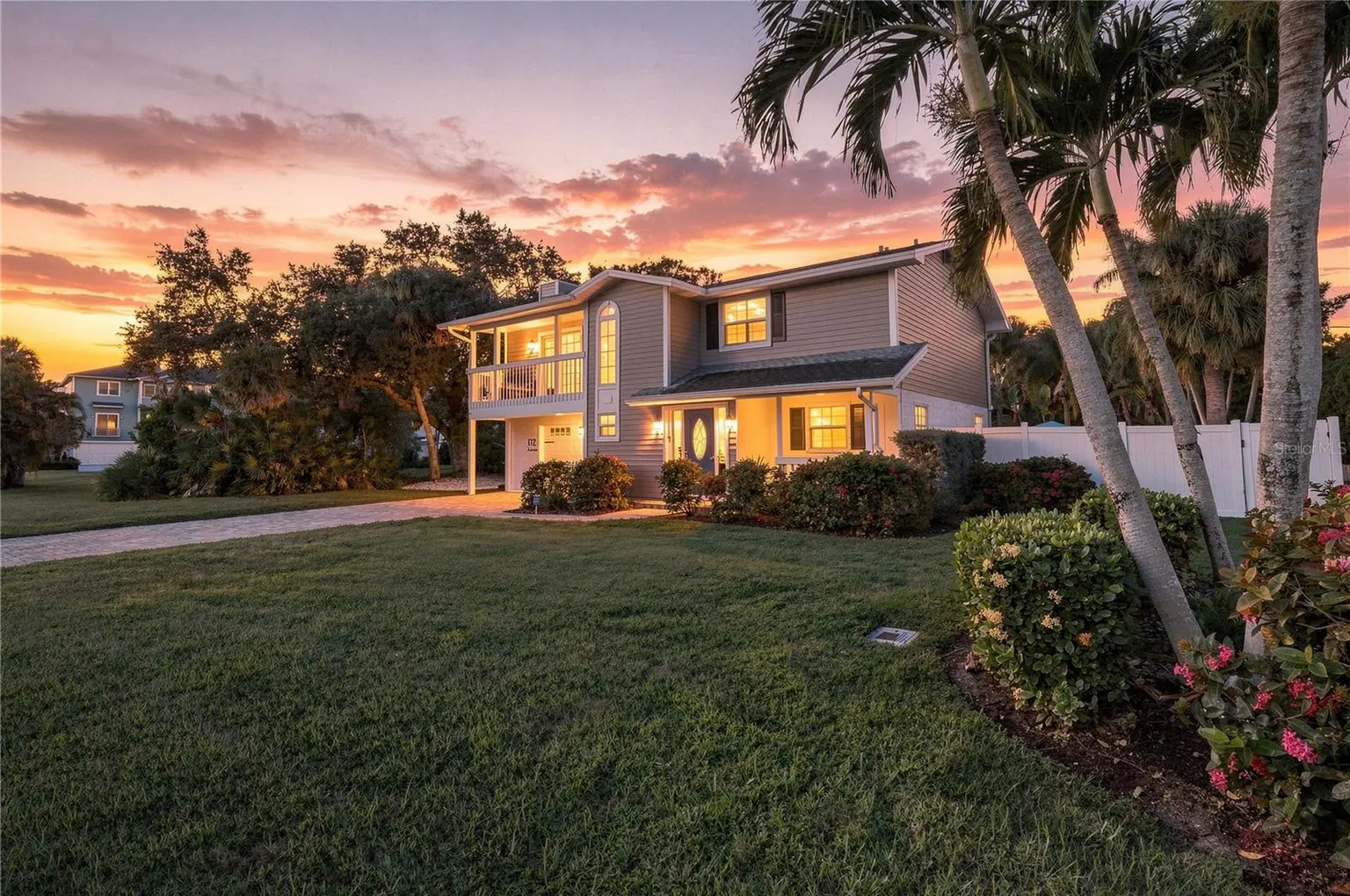 112 6TH STREET, BELLEAIR BEACH, FL, photo 4 of 41