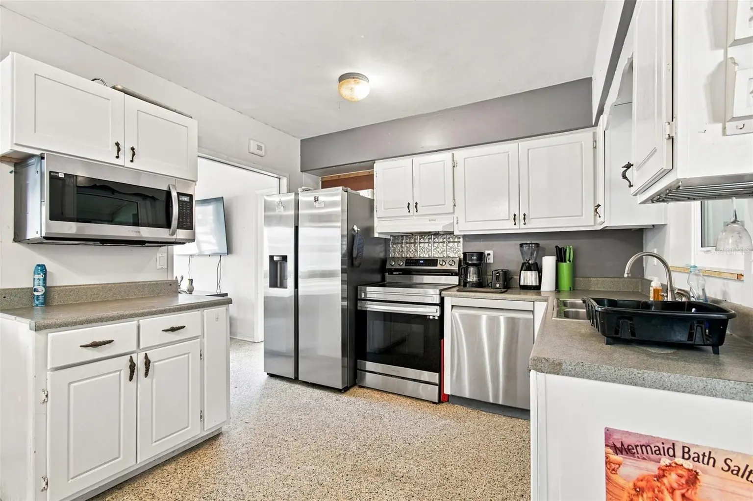 1604 1ST STREET, INDIAN ROCKS BEACH, FL, photo 8 of 49