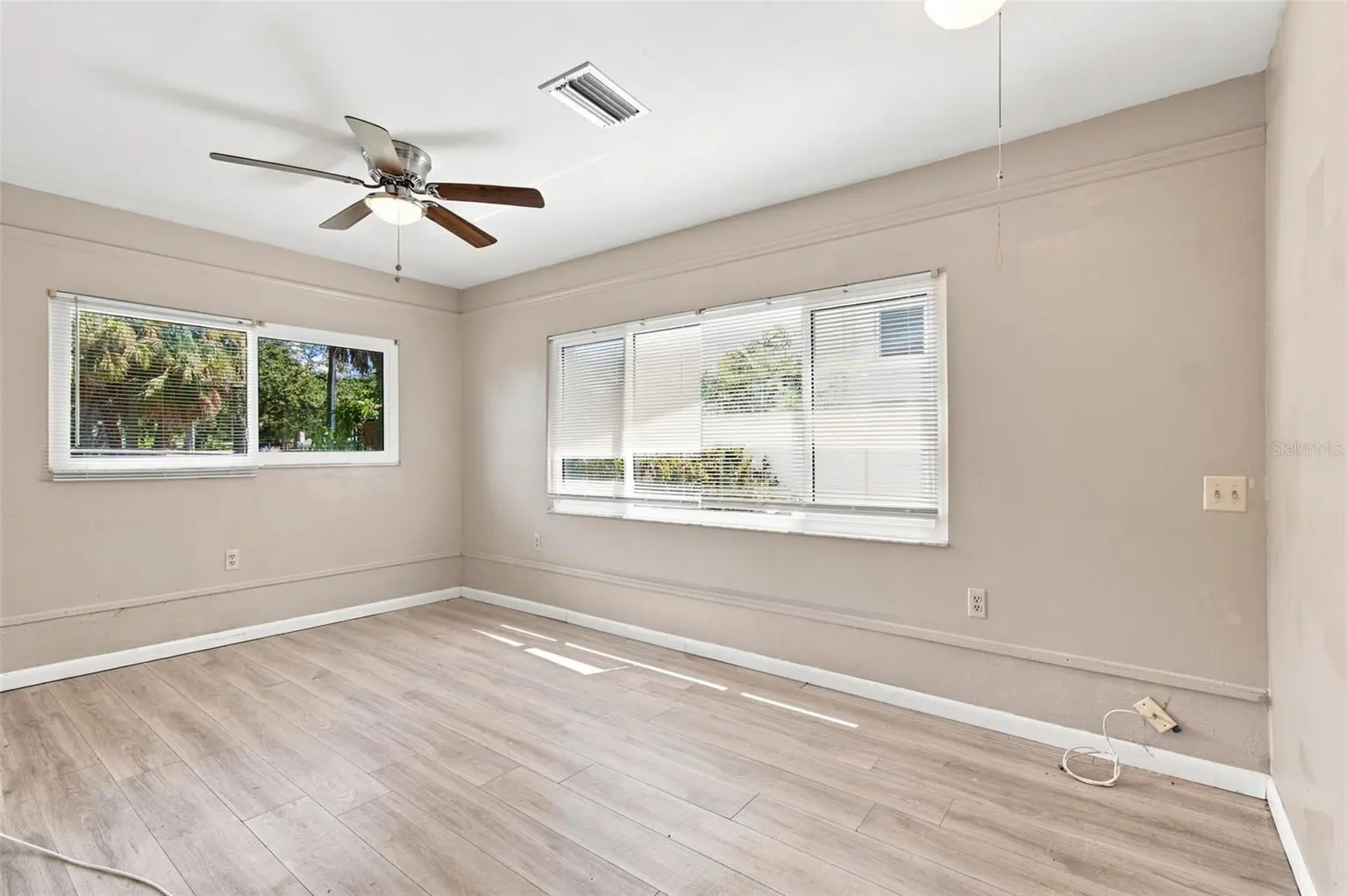 1604 1ST STREET, INDIAN ROCKS BEACH, FL, photo 11 of 49