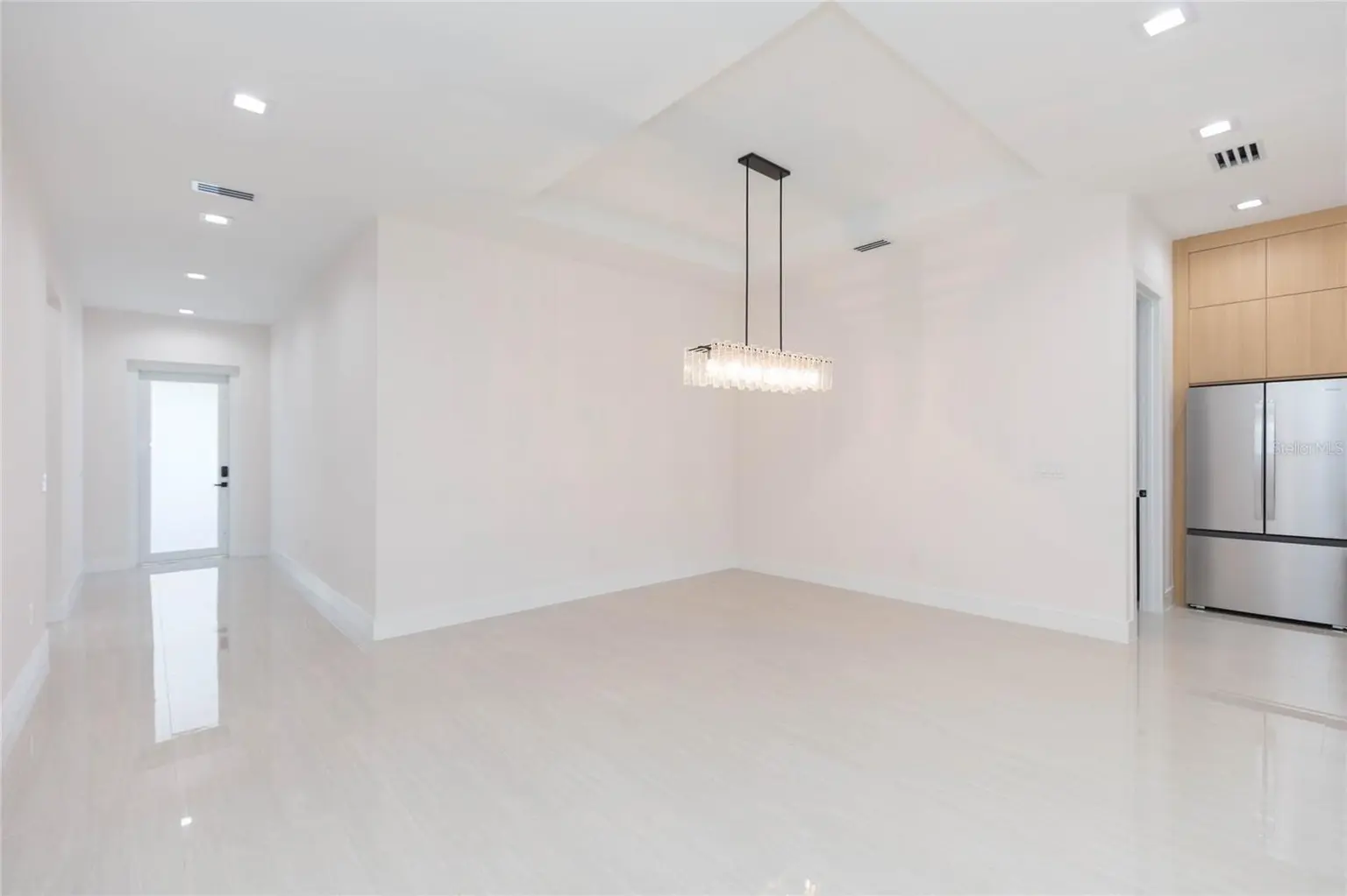 7205 N LOIS AVENUE, TAMPA, FL, photo 6 of 54