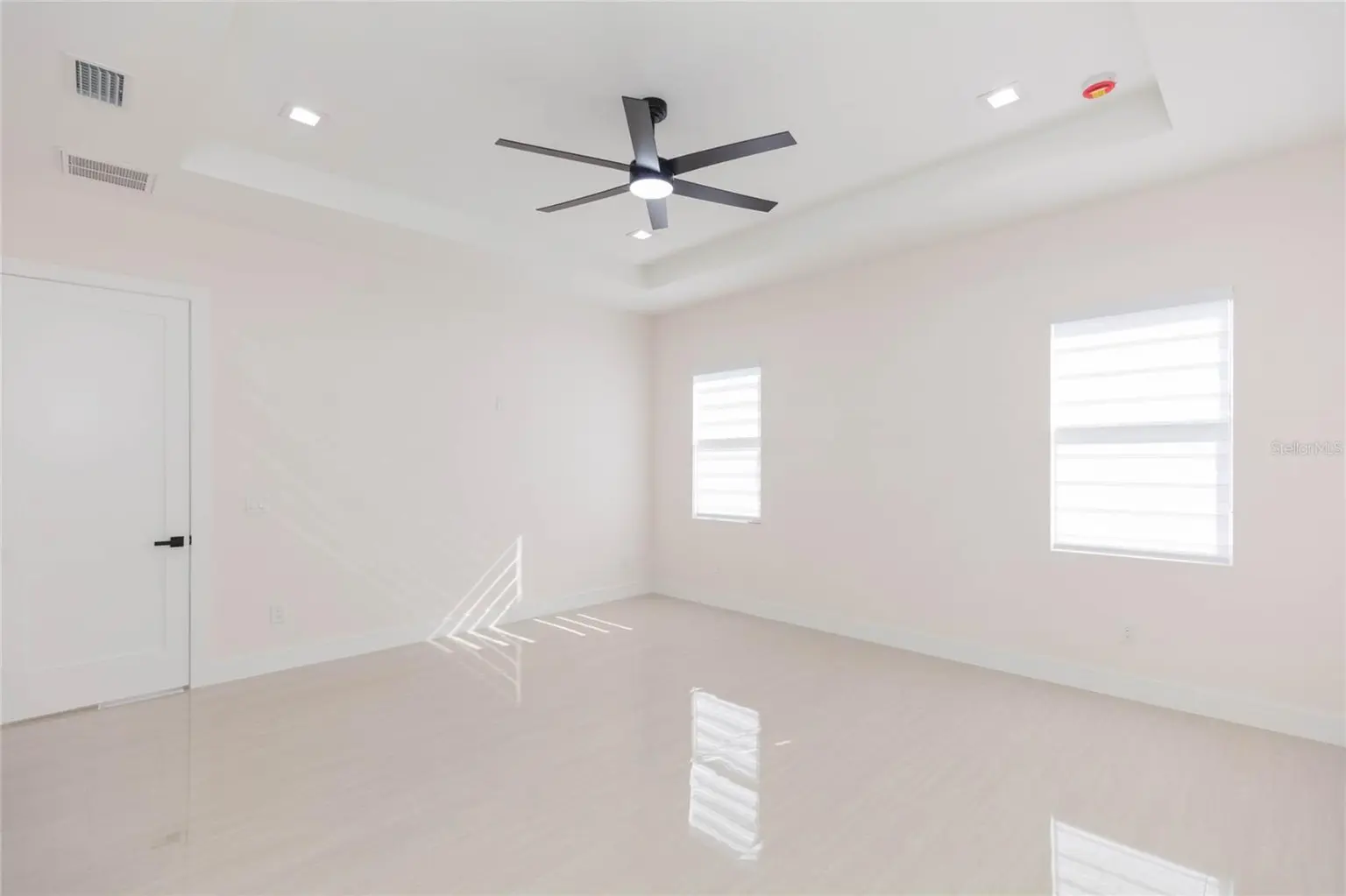 7205 N LOIS AVENUE, TAMPA, FL, photo 35 of 54