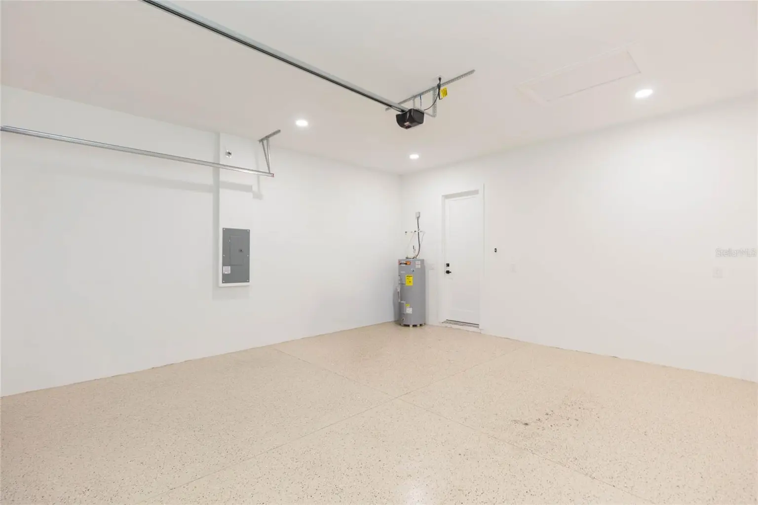 7205 N LOIS AVENUE, TAMPA, FL, photo 48 of 54