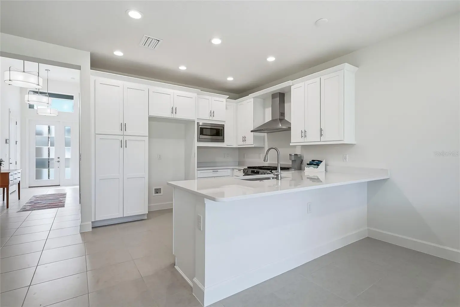 32565 VENETO PLACE, WESLEY CHAPEL, FL, photo 9 of 38