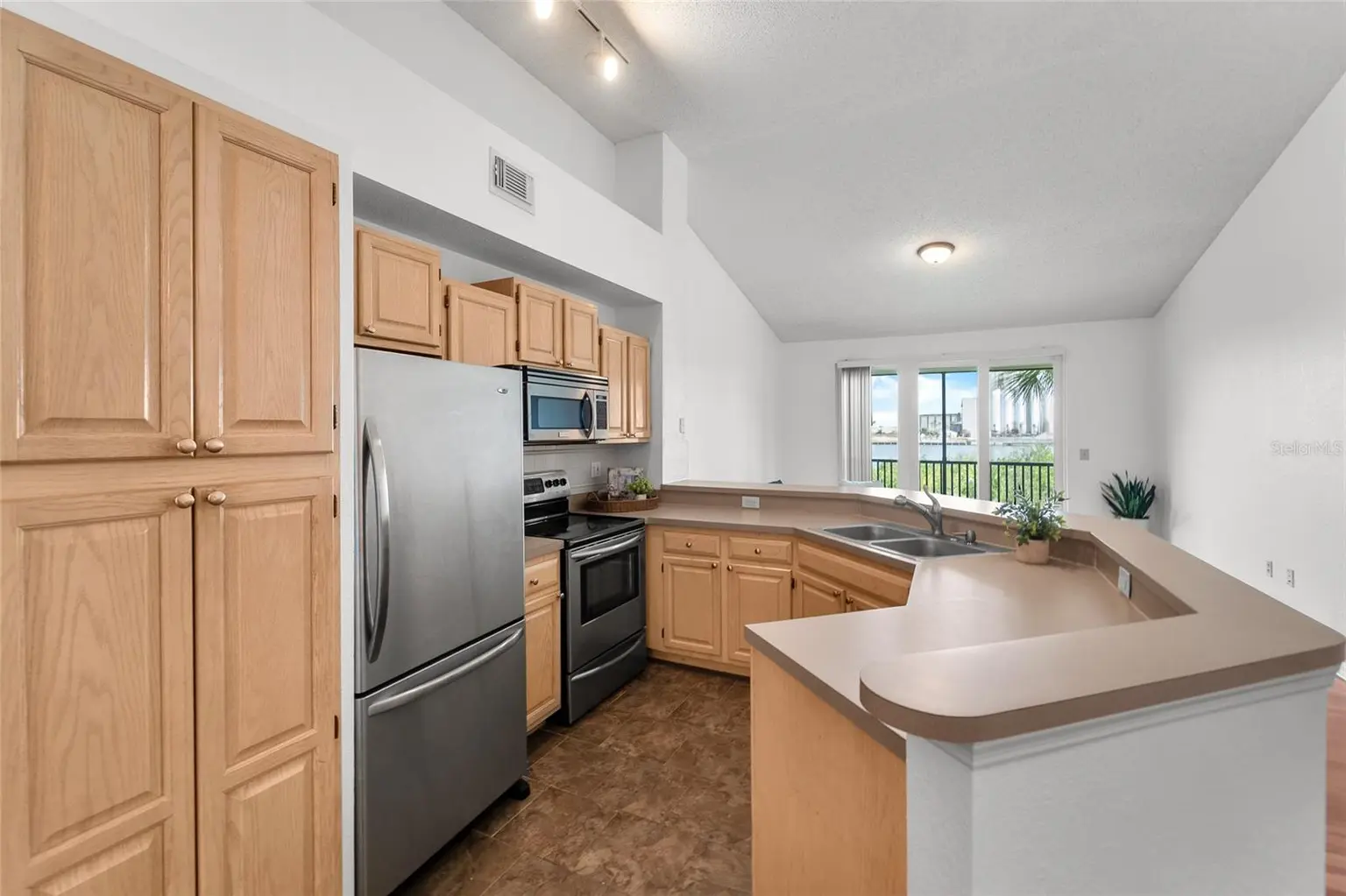 1109 NORMANDY TRACE ROAD #1109, TAMPA, FL, photo 8 of 25