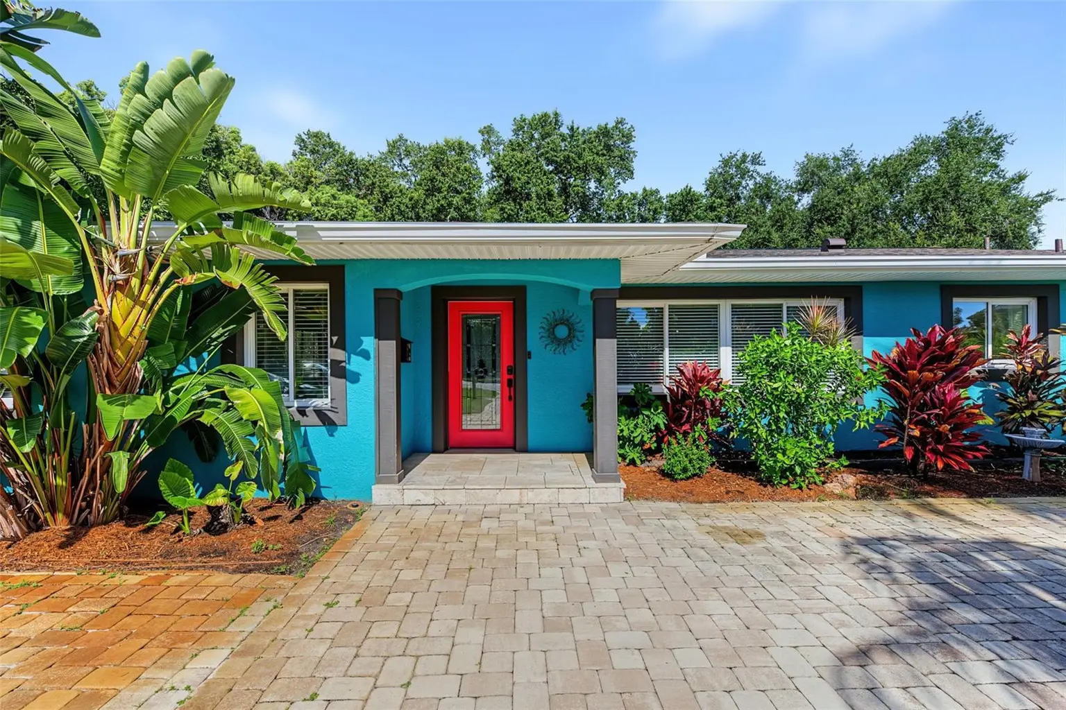 1616 INDIAN ROCKS ROAD, BELLEAIR, FL, photo 1 of 35