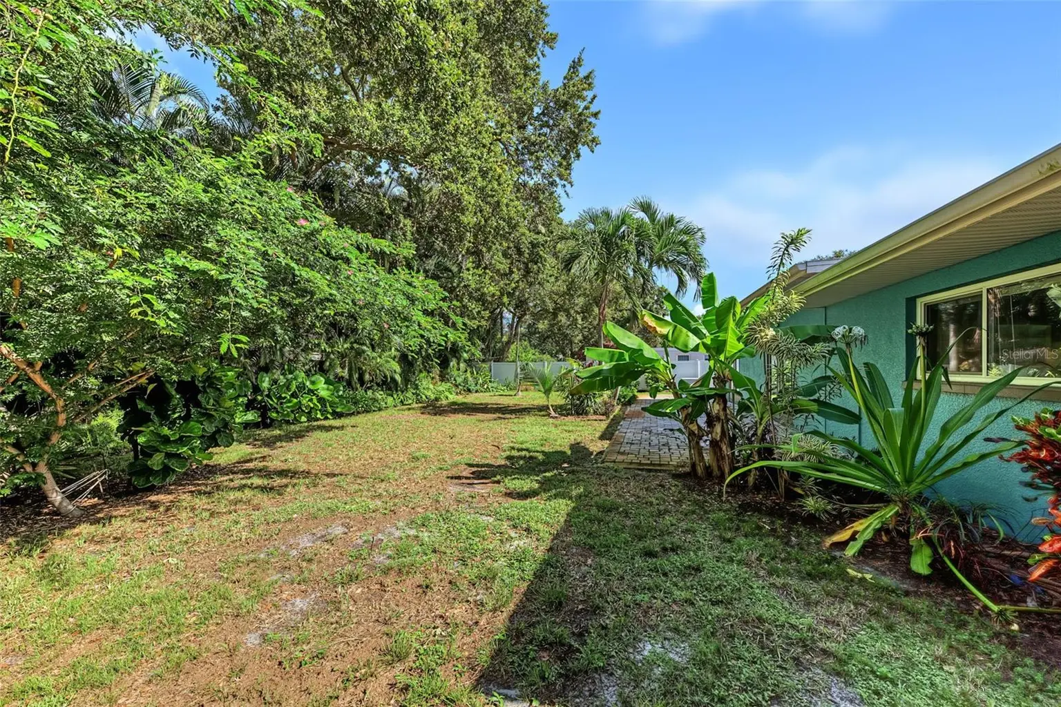 1616 INDIAN ROCKS ROAD, BELLEAIR, FL, photo 5 of 35