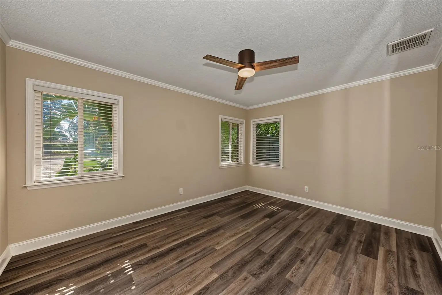1616 INDIAN ROCKS ROAD, BELLEAIR, FL, photo 17 of 35