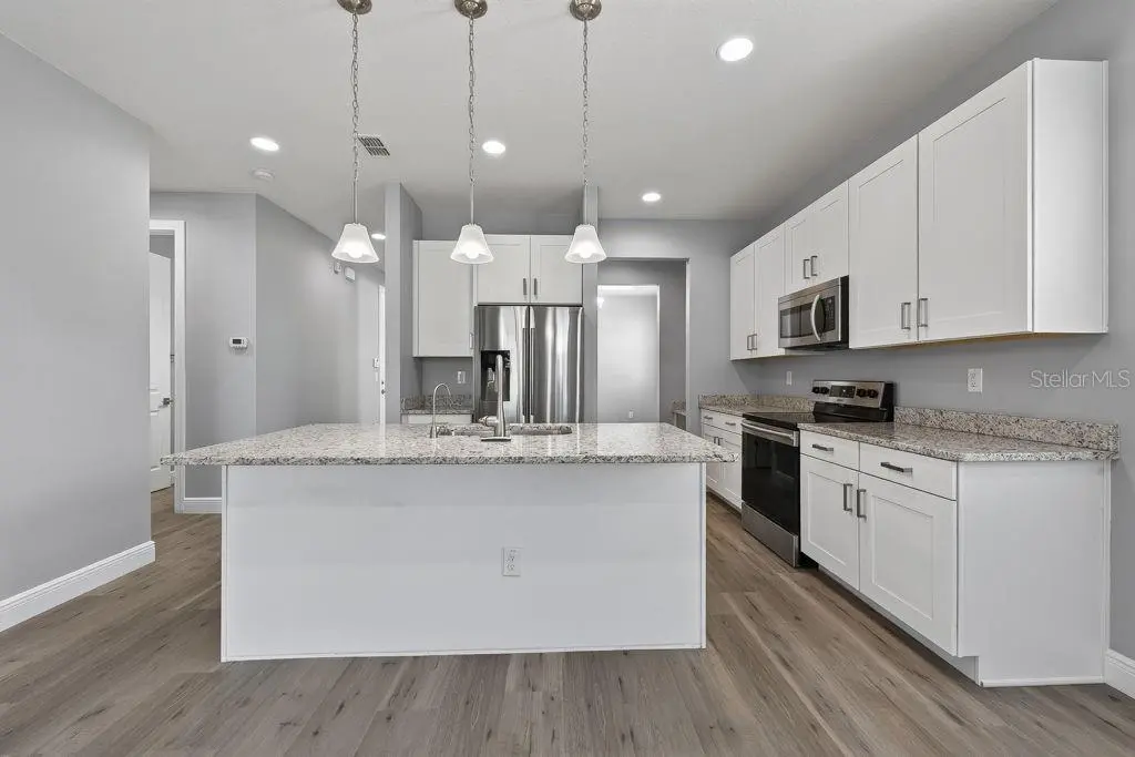 7508 S SWOOPE STREET, TAMPA, FL, photo 13 of 55