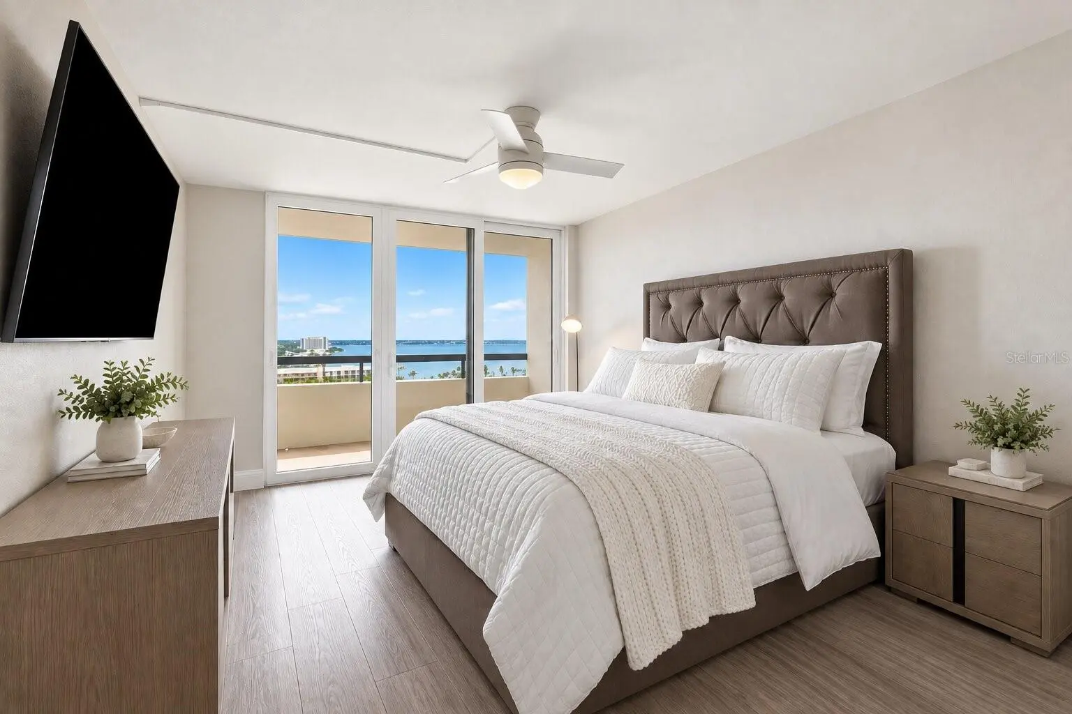 1460 GULF BOULEVARD #1106, CLEARWATER, FL, photo 16 of 26