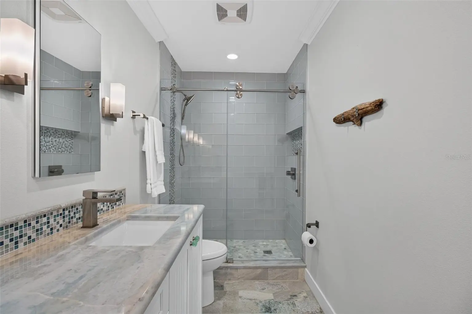 326 WINDRUSH BOULEVARD #202, INDIAN ROCKS BEACH, FL, photo 23 of 48