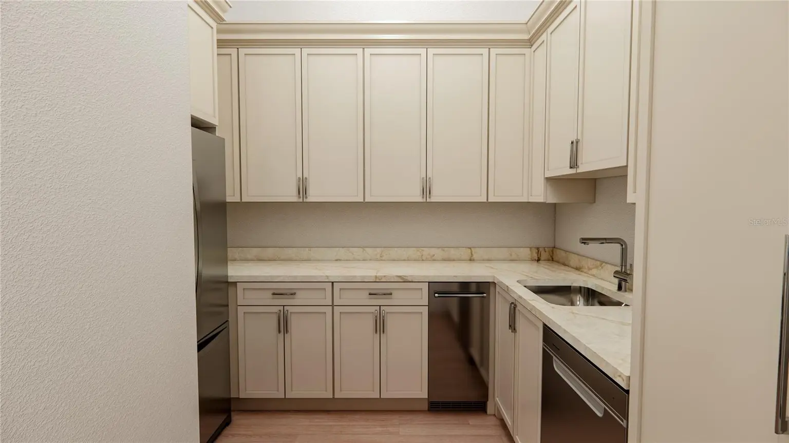 513 E DAVIS BOULEVARD, TAMPA, FL, photo 7 of 8