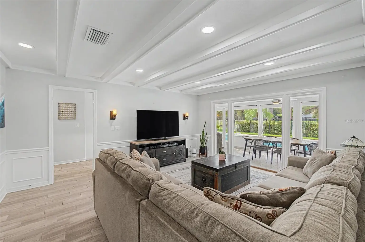 3909 NORTHAMPTON WAY, TAMPA, FL, photo 9 of 44