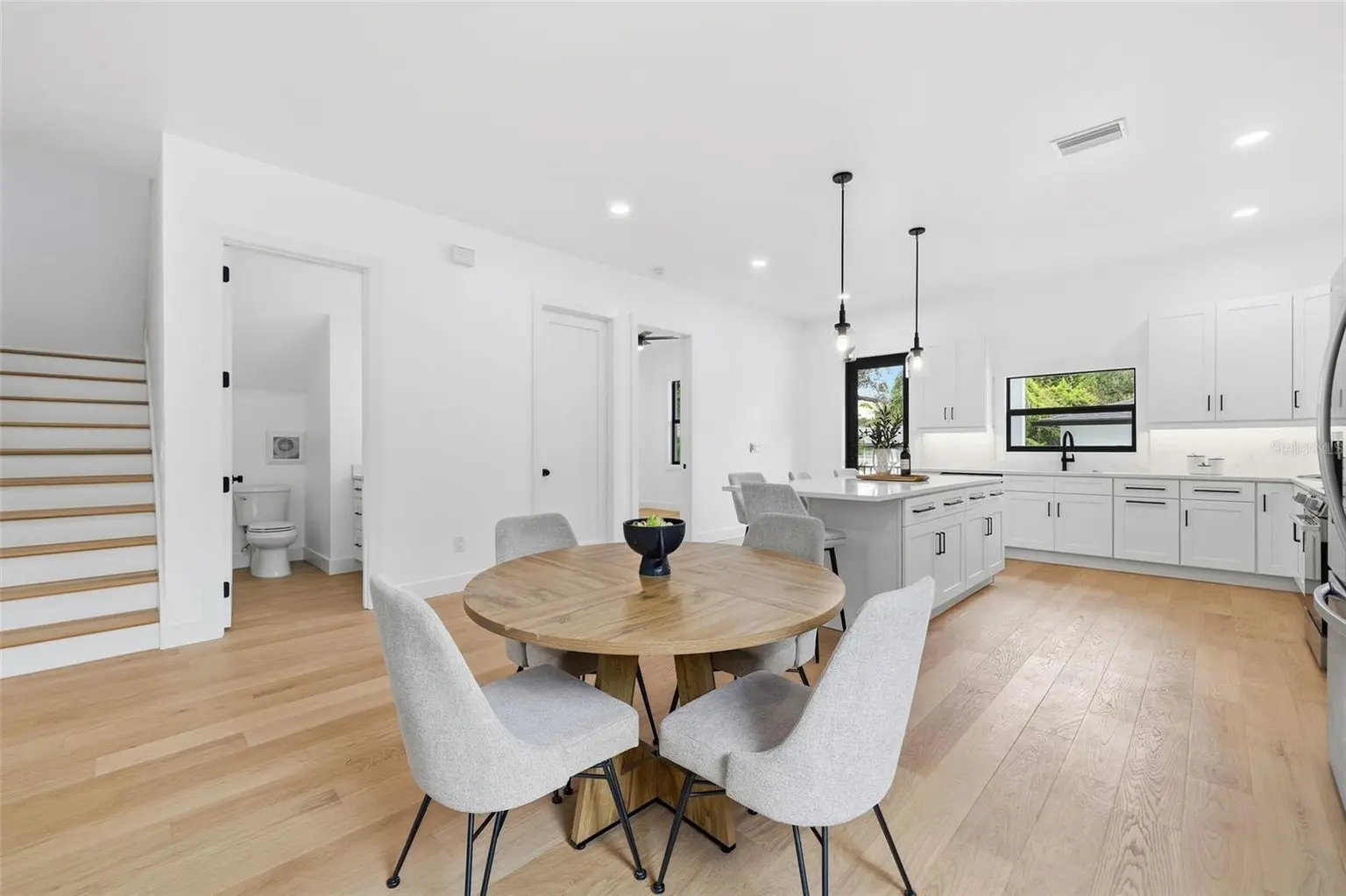 307 W JEAN STREET, TAMPA, FL, photo 11 of 35