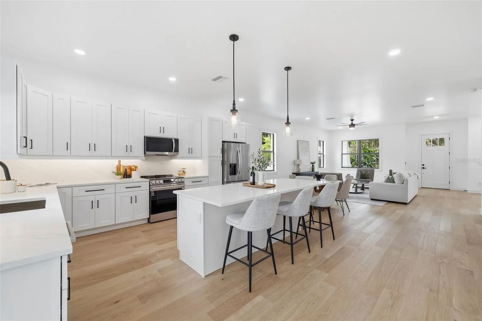 307 W JEAN STREET, TAMPA, FL, photo 13 of 35