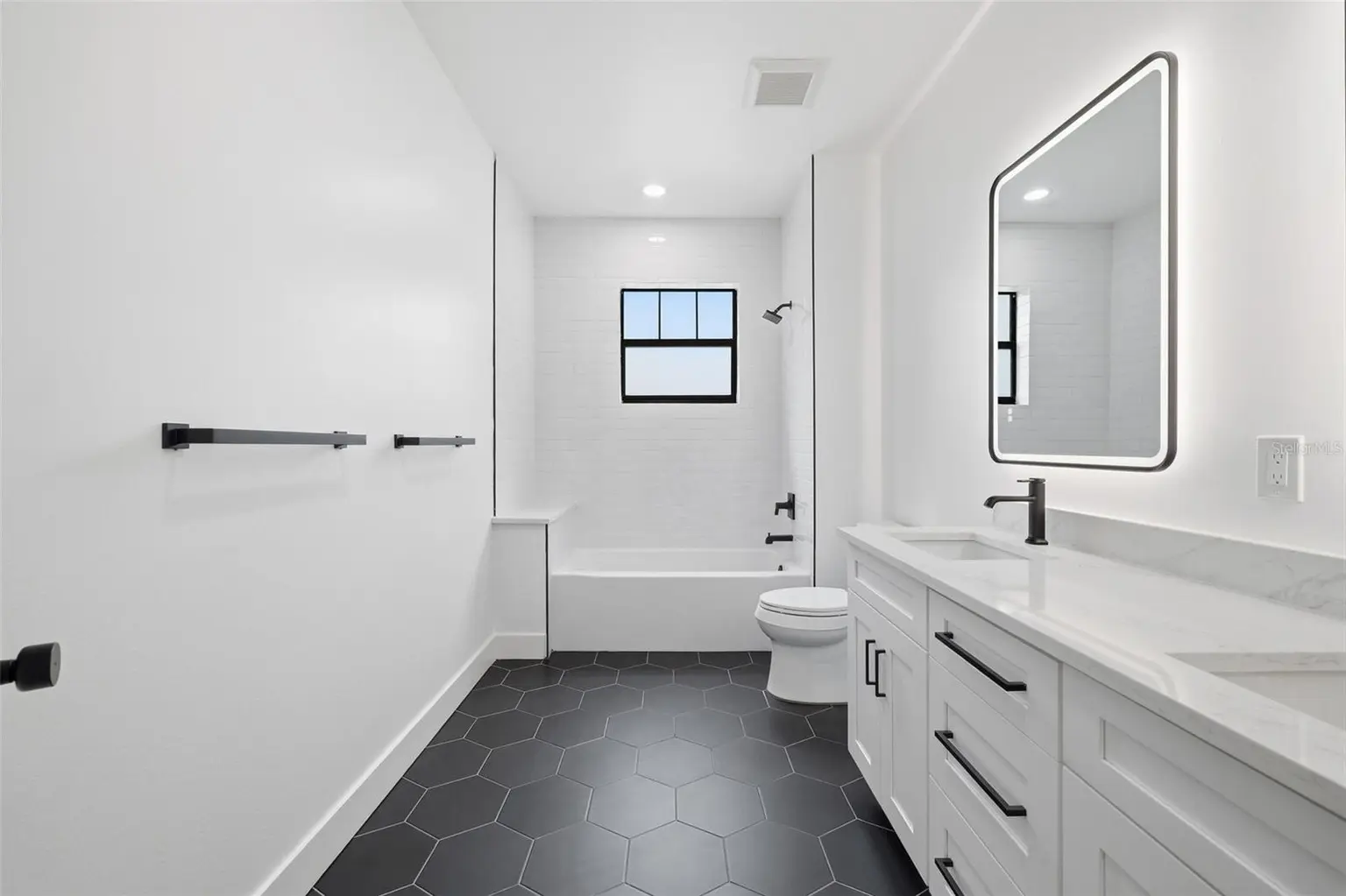 307 W JEAN STREET, TAMPA, FL, photo 18 of 35