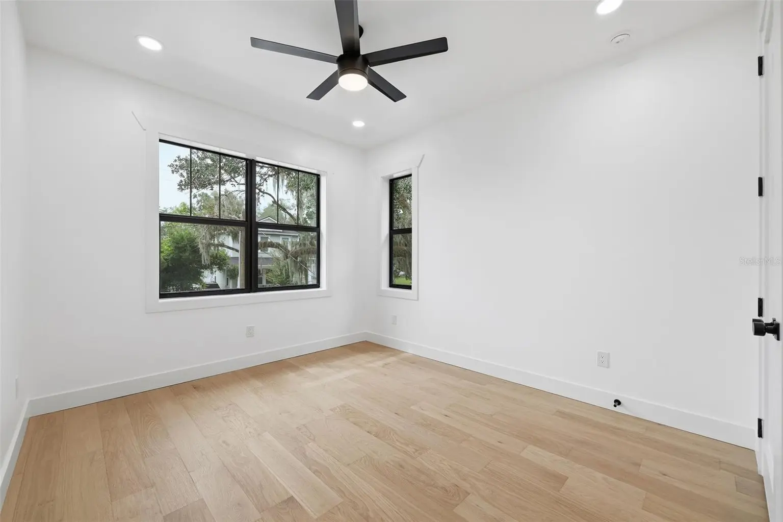 307 W JEAN STREET, TAMPA, FL, photo 19 of 35