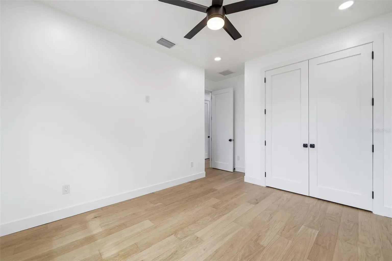 307 W JEAN STREET, TAMPA, FL, photo 22 of 35