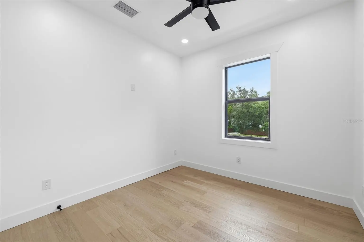 307 W JEAN STREET, TAMPA, FL, photo 24 of 35