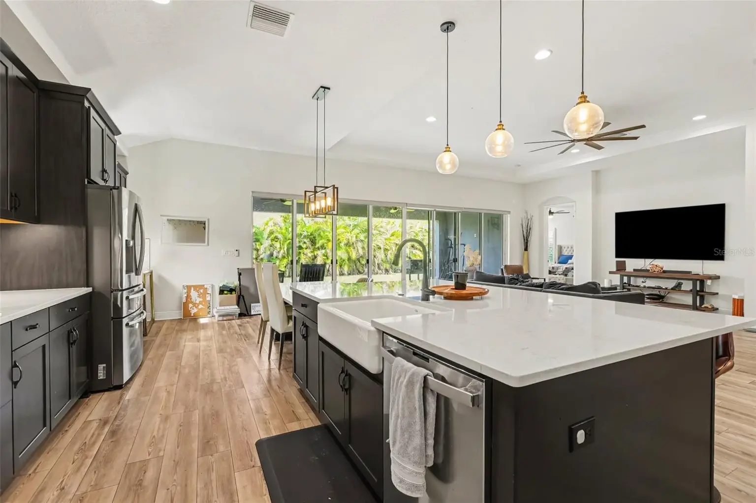 7612 PARADISO DRIVE, APOLLO BEACH, FL, photo 9 of 39