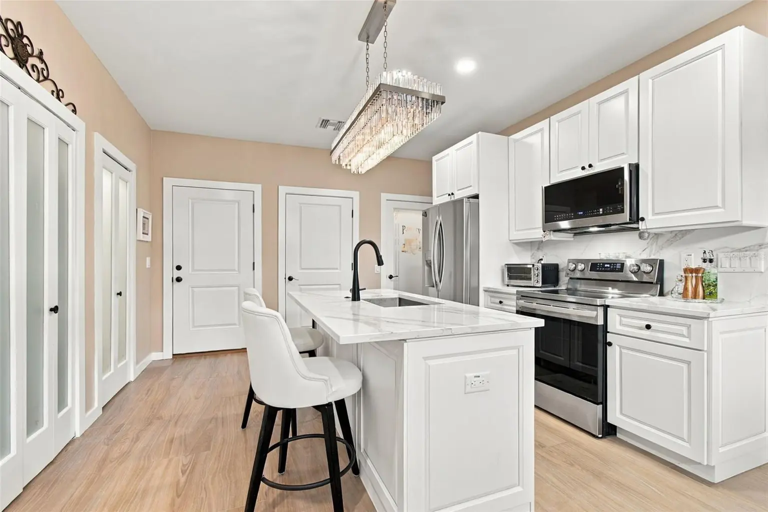 100 MONTEREY BOULEVARD NE, ST PETERSBURG, FL, photo 46 of 59