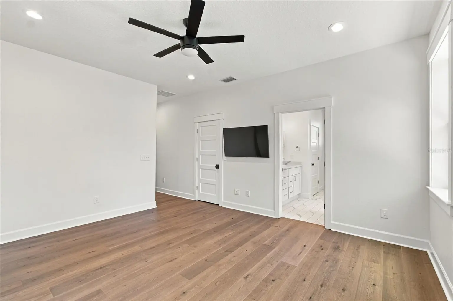 7409 S SPARKMAN STREET, TAMPA, FL, photo 31 of 56
