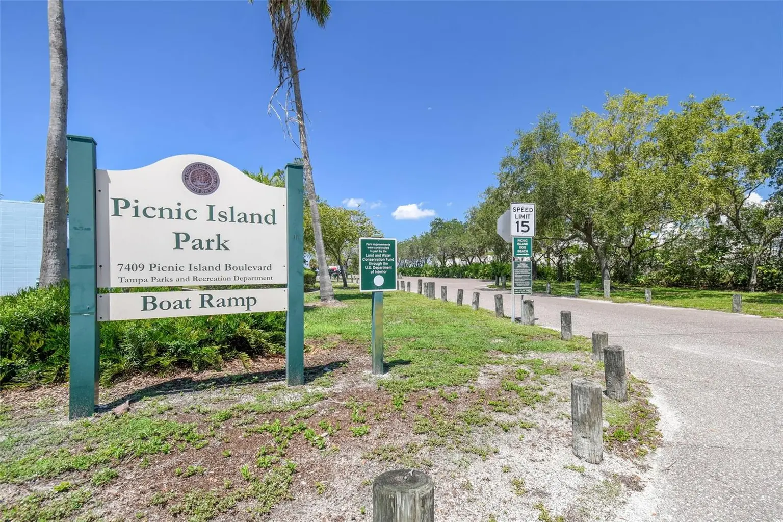7409 S SPARKMAN STREET, TAMPA, FL, photo 43 of 56