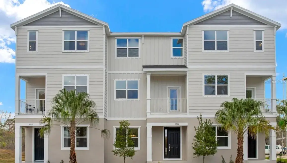 Westchase Station Townhomes home, photo 6 of 8