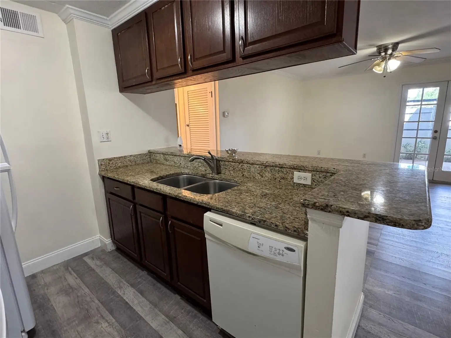 5306 W KENNEDY BOULEVARD #112, TAMPA, FL, photo 8 of 51