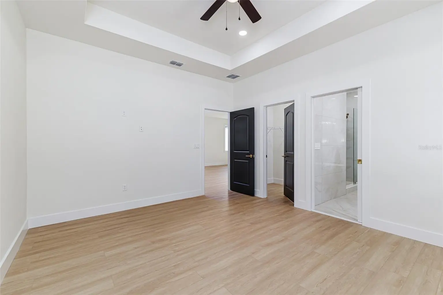 7907 N GREENWOOD AVENUE, TAMPA, FL, photo 14 of 28