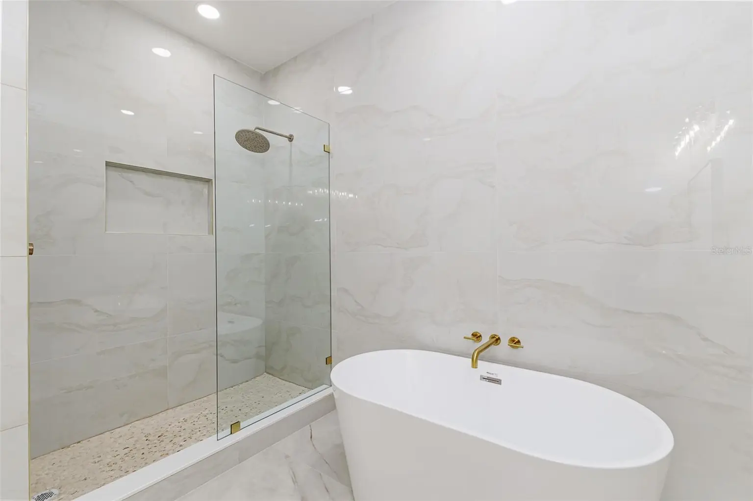 7907 N GREENWOOD AVENUE, TAMPA, FL, photo 16 of 28