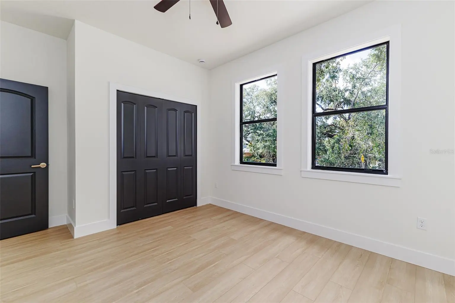 7907 N GREENWOOD AVENUE, TAMPA, FL, photo 22 of 28
