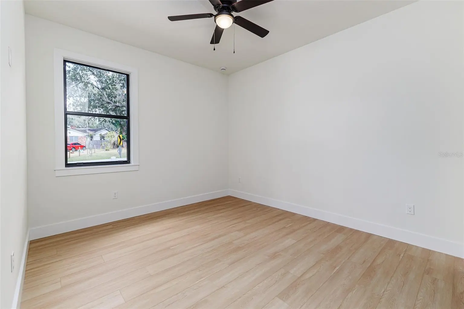7907 N GREENWOOD AVENUE, TAMPA, FL, photo 24 of 28