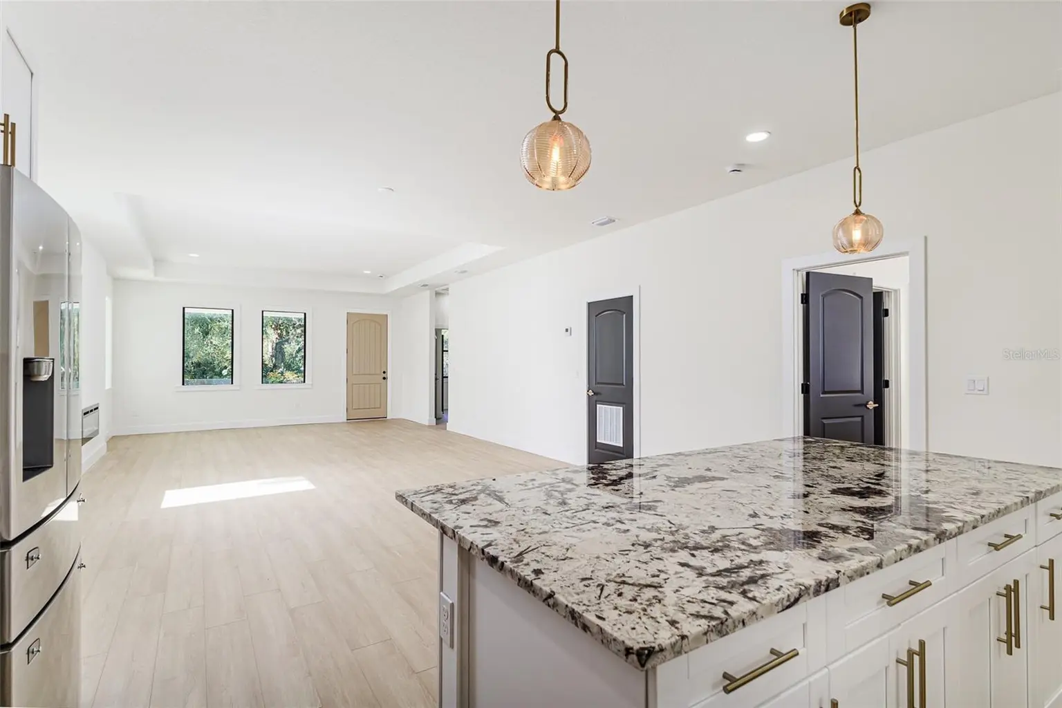 7905 N GREENWOOD AVENUE, TAMPA, FL, photo 10 of 30