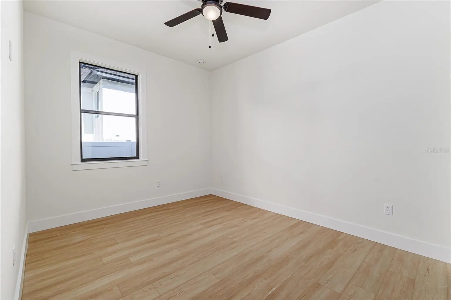 7905 N GREENWOOD AVENUE, TAMPA, FL, photo 23 of 30