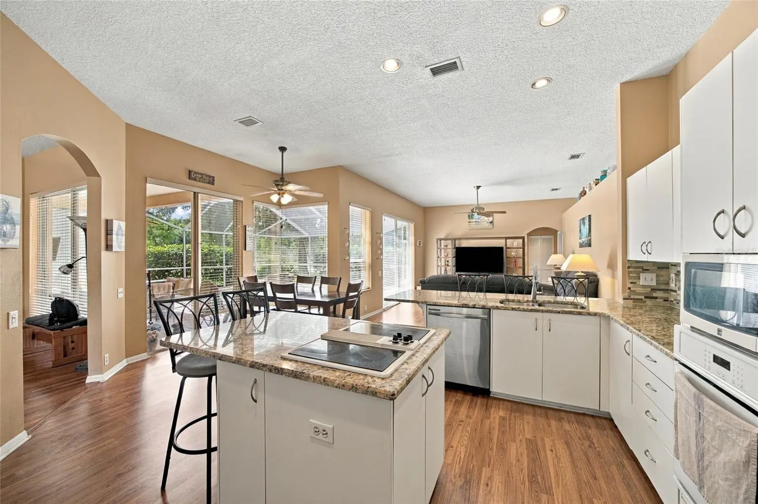878 CENTERWOOD DRIVE, TARPON SPRINGS, FL, photo 4 of 30